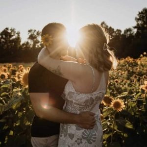 Sunflowers-CoupleEmbracinginSunbeam